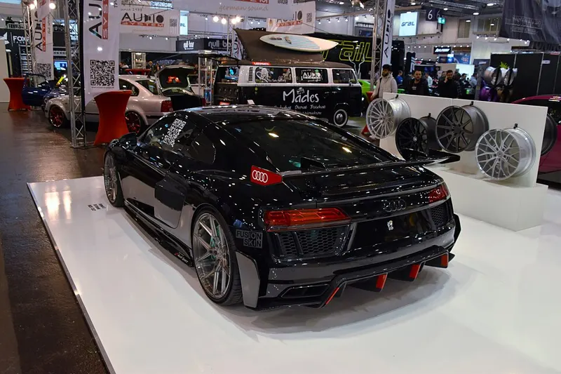Audi R8