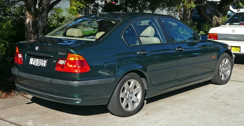 2001 BMW 318I