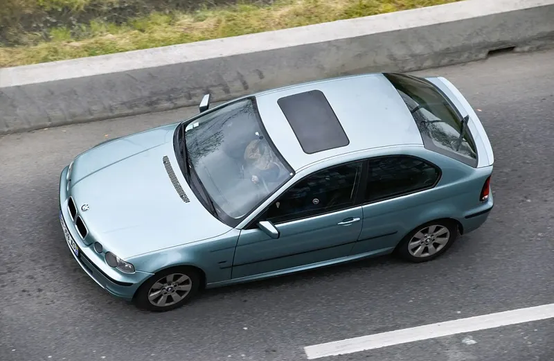 2002 BMW 328I