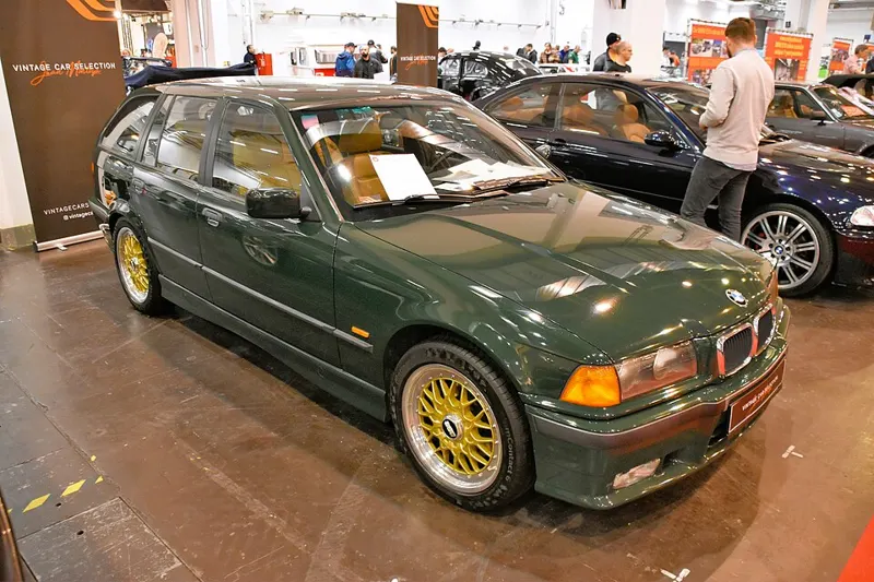 BMW 328IS