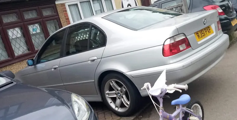 2000 BMW 525I