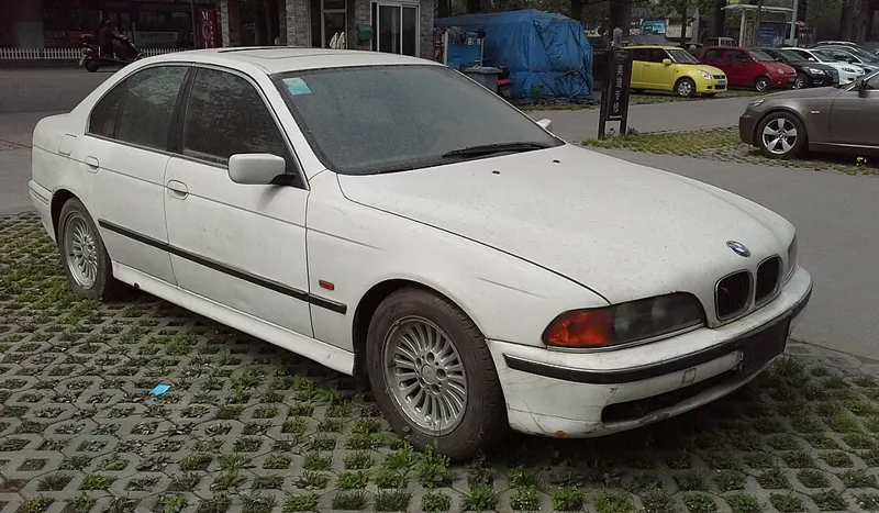 BMW 528XI