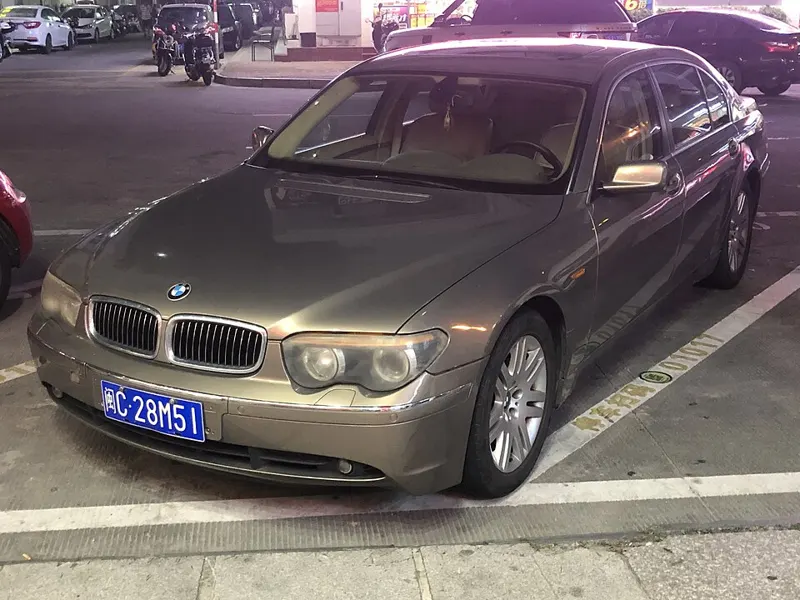BMW 745E