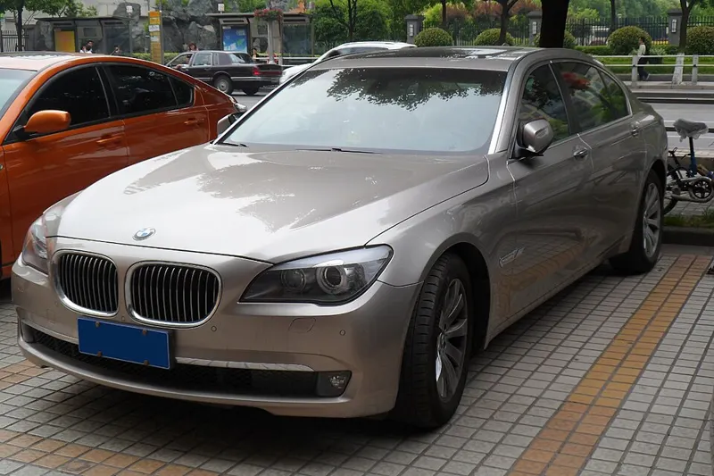 2011 BMW 750XI