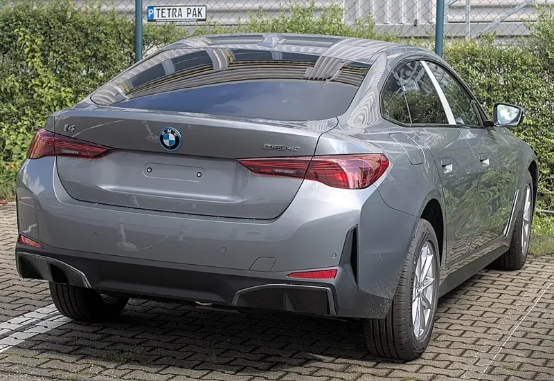 BMW I4 M50
