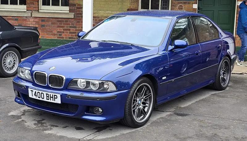 2000 BMW M5