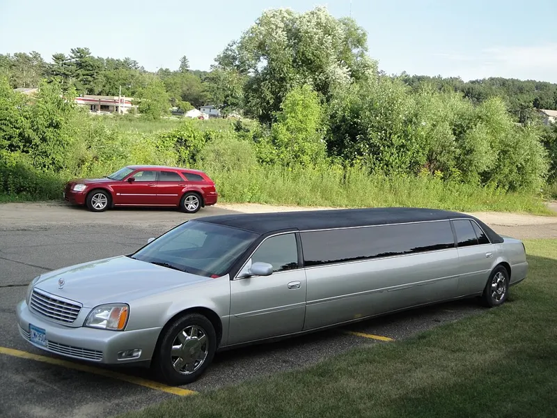 Cadillac Limousine