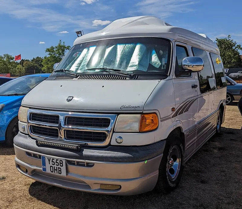 Dodge Ram Van 2500