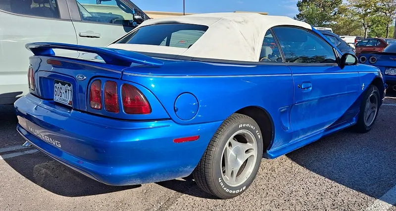 2000 Ford Mustang