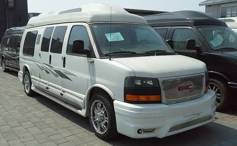 GMC Savana