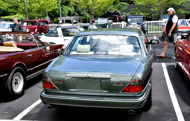 1997 Jaguar Vanden Plas