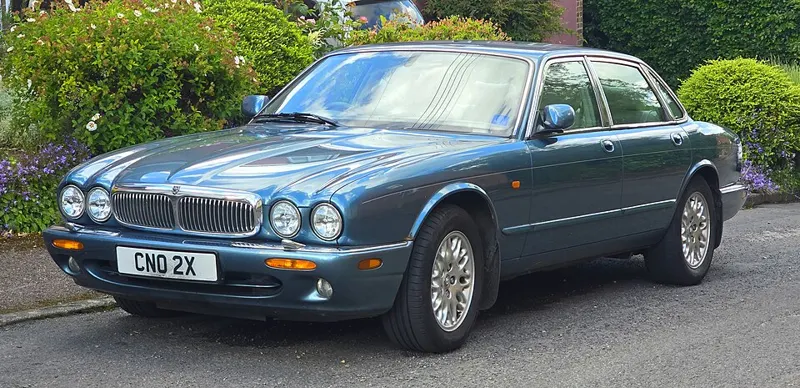 2000 Jaguar Xj