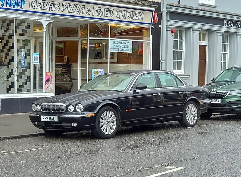 Jaguar XJ8