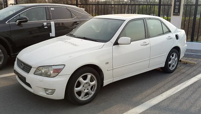 Lexus Is200t