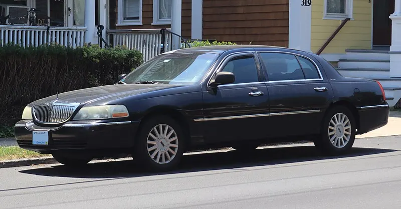 2006 Lincoln Town Car