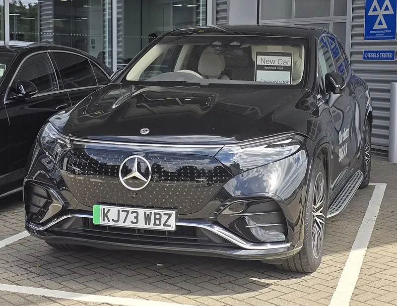 Mercedes-Benz Eqs 580