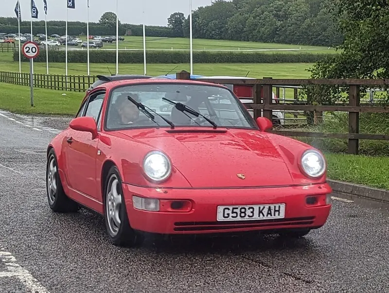 Porsche Carrera 4