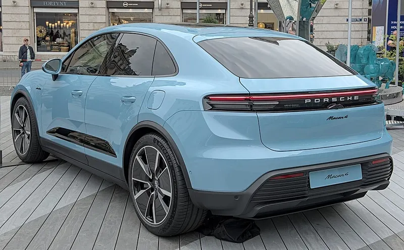 Porsche Macan Electric