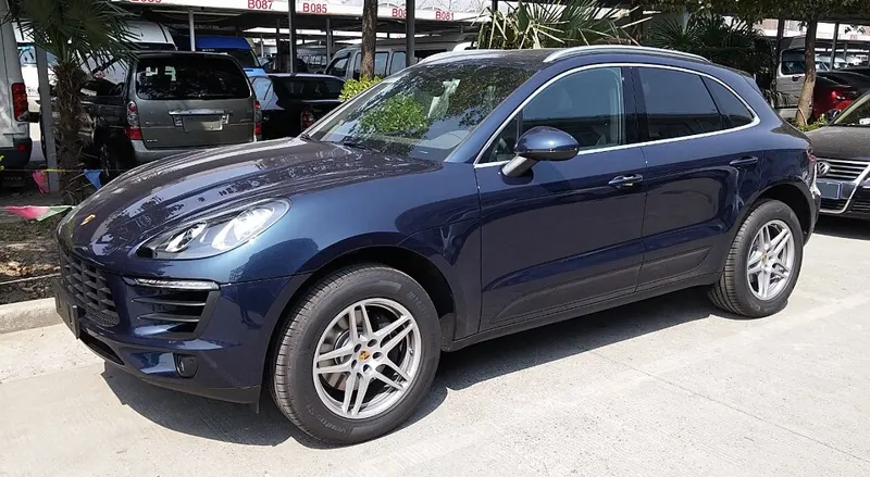 2018 Porsche Macan Turbo
