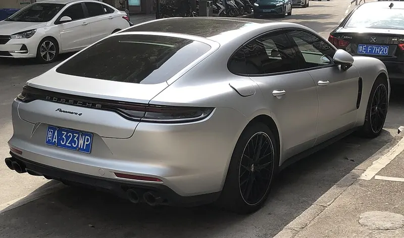 Porsche Panamera 4S E-hybrid