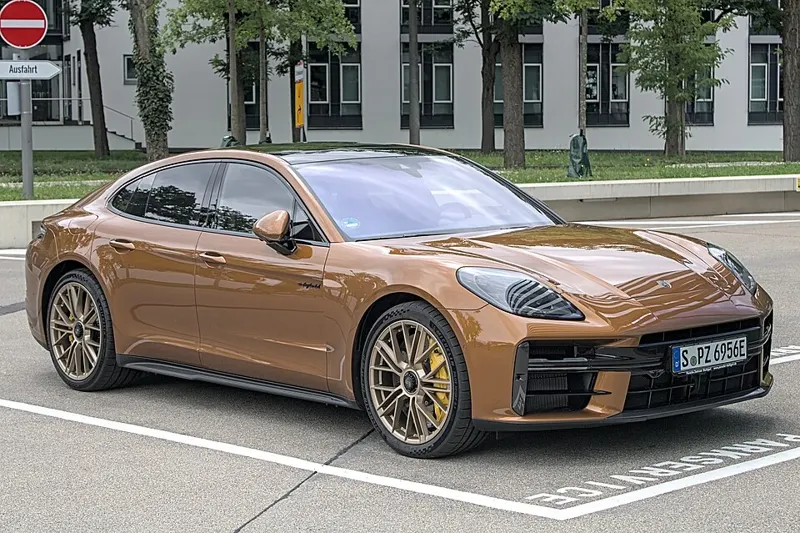 Porsche Panamera Turbo S