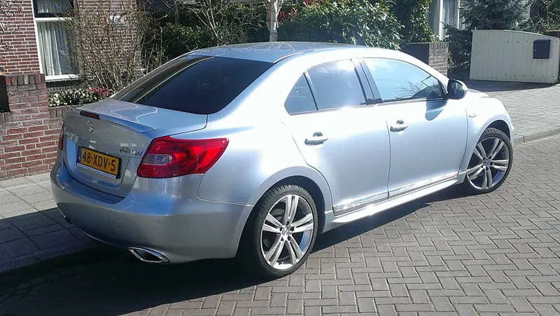 Suzuki Kizashi